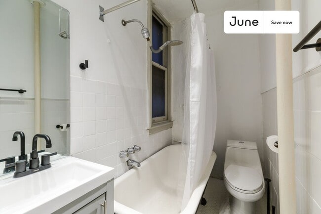 Building Photo - 400 W 20th St