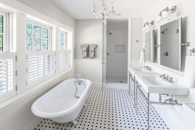 Building Photo - 9 Rockcraft