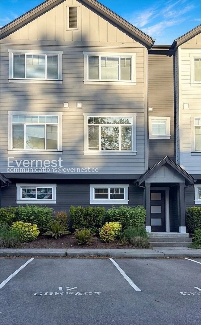 Building Photo - 129 SW 185th Ln