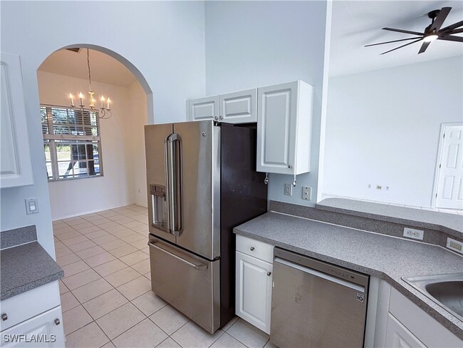 Building Photo - 1280 12th Ave NE