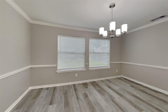Building Photo - 18502 Dinner Creek Dr