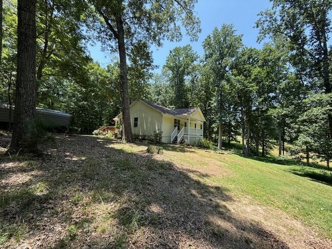 Building Photo - Welcome Home!