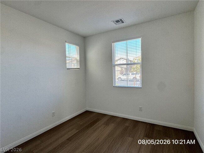 Building Photo - 2602 Cava Tirreni St