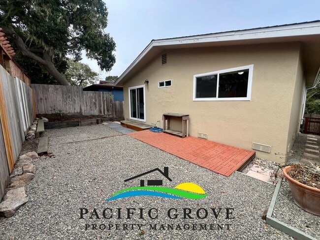 Building Photo - Furnished Single Family Home in Pacific Grove available NOW!