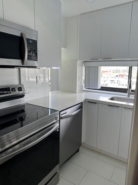 Building Photo - 17021 N Bay Rd