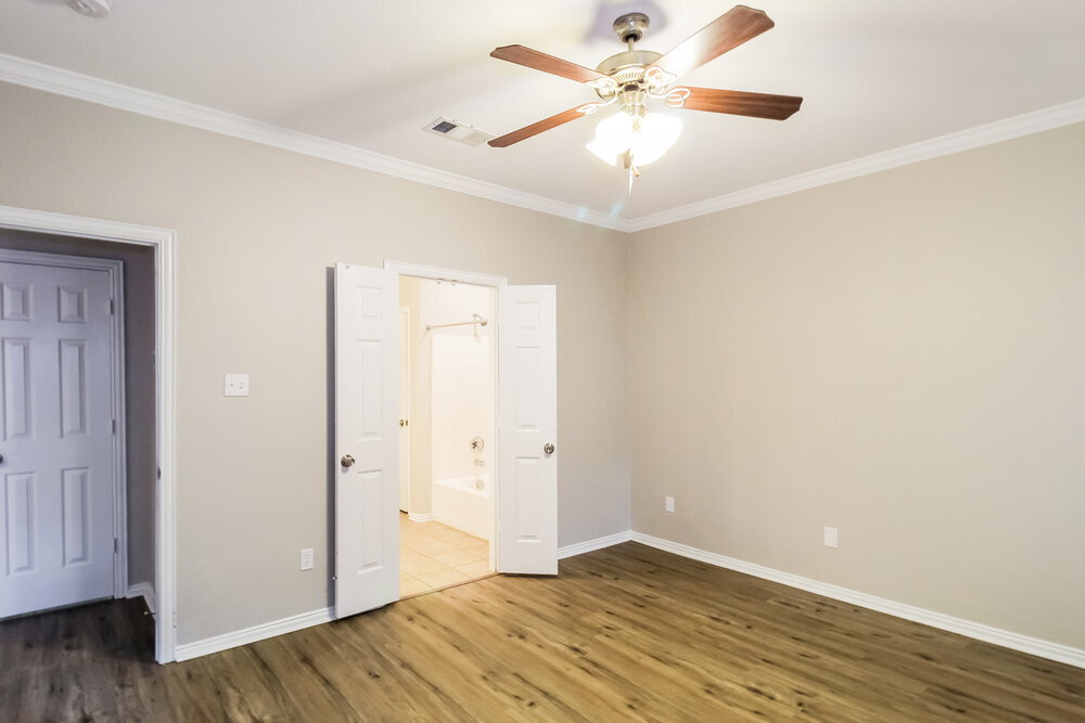 Building Photo - 12112 Walden Wood Dr