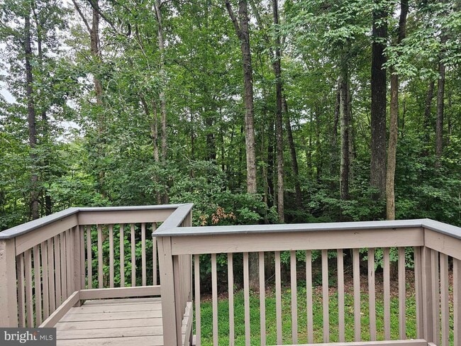 Building Photo - 133 Meadows Rd