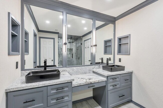 Building Photo - 18 N Star Ridge Cir