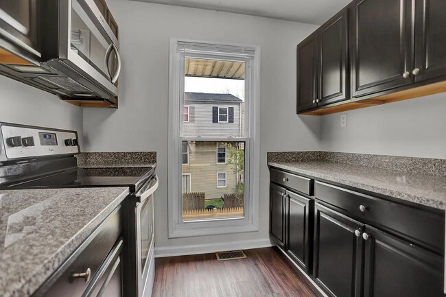 Building Photo - Gorgeous 5 Bedroom In Harford County Ready...