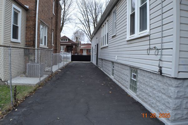 Building Photo - 10311 S Calhoun Ave