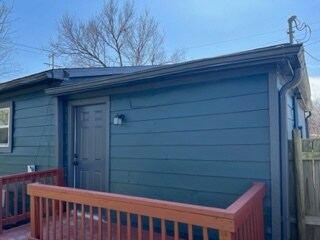 Building Photo - 405 N Carr Ave