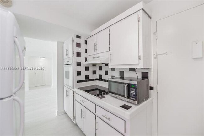 Building Photo - 1865 79th Street Causeway