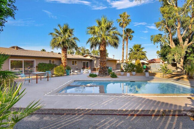 Building Photo - 51835 Avenida Madero