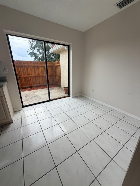Building Photo - 1625 Long Ridge Ct