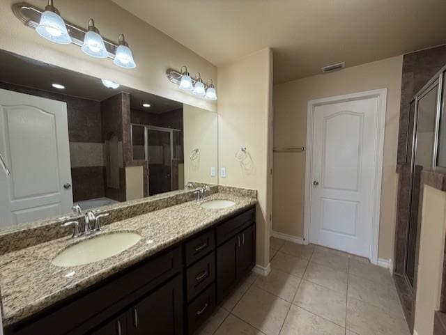 Building Photo - 303 Ladera Dr