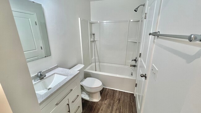 Building Photo - 2103 Portway Alley