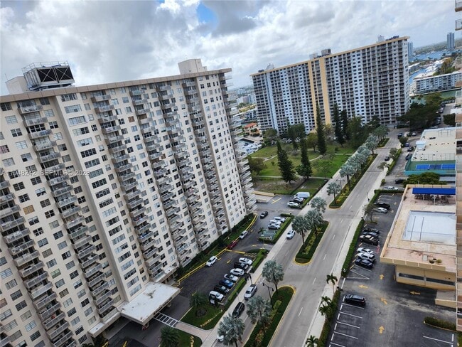 Building Photo - 251 174th St