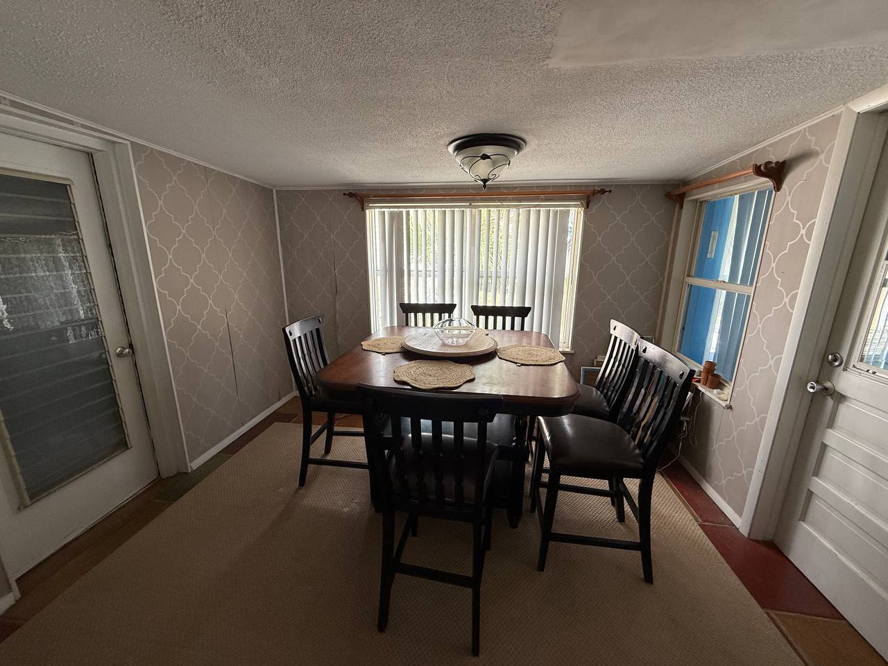 Building Photo - 23 Hibiscus Dr