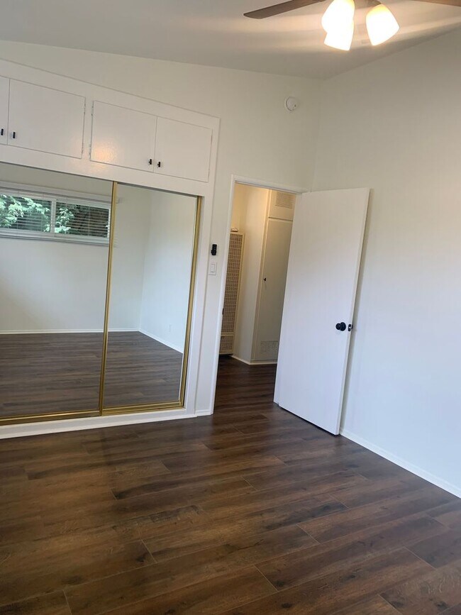 Building Photo - 12048-52 Sylvester Street