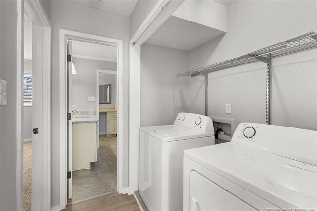 Building Photo - 5725 Waterwood Dr