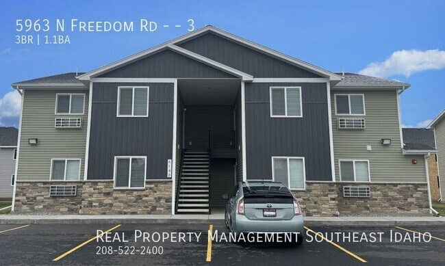 Primary Photo - 5963 N Freedom Rd