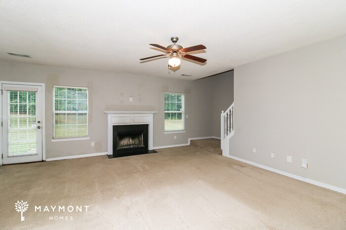 Building Photo - 365 Oak Terrace Dr