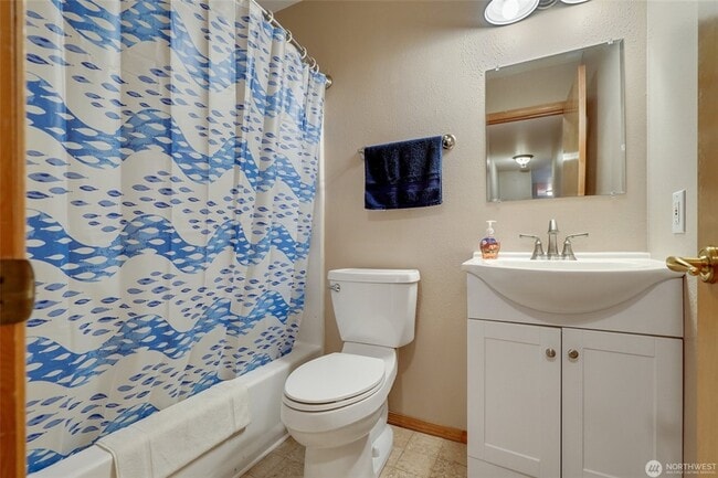 Building Photo - 16107 Goldbar Blvd