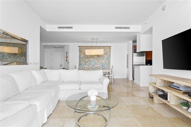 Building Photo - 901 Brickell Key Blvd