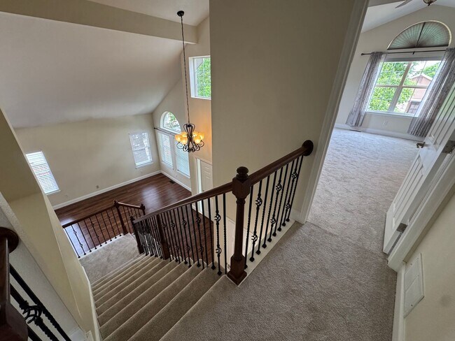 Building Photo - Available for Rent in Lone Tree's Desirable Carriage Club Neighborhood!