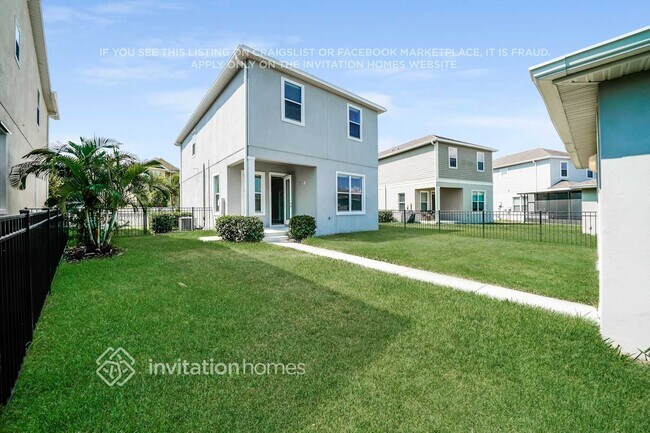 Building Photo - 11118 Great Neck Rd