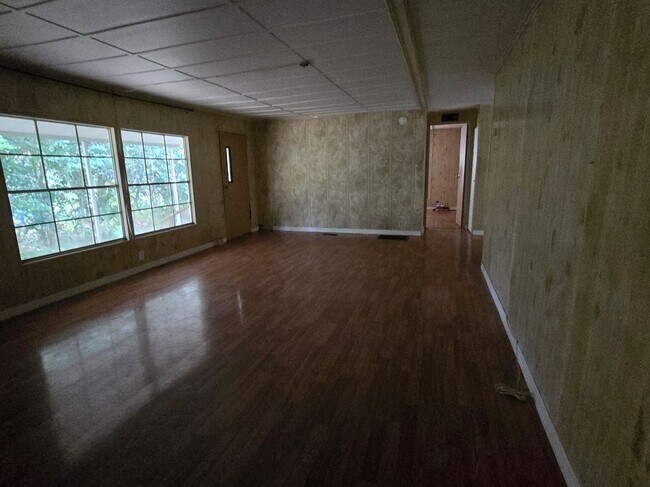 Building Photo - 5930 SW 61st Pl