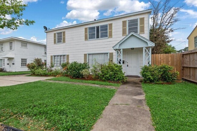 Building Photo - 3444 Blodgett St