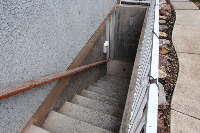 Primary Photo - ALL utilities Included 2 Bedroom Apartment...