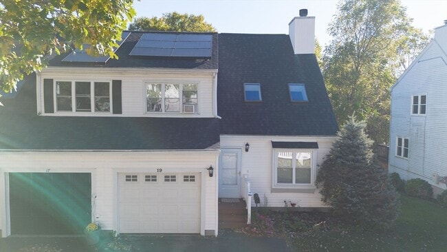 Primary Photo - 19 Orono St