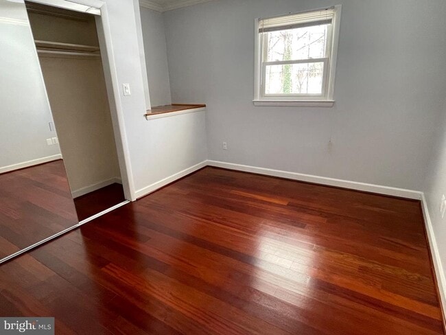 Building Photo - 5300 Summit Dr