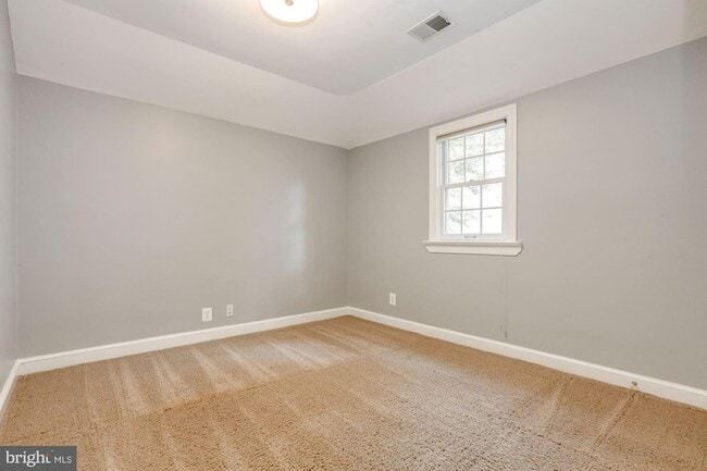 Building Photo - 3233 Stephenson Pl NW