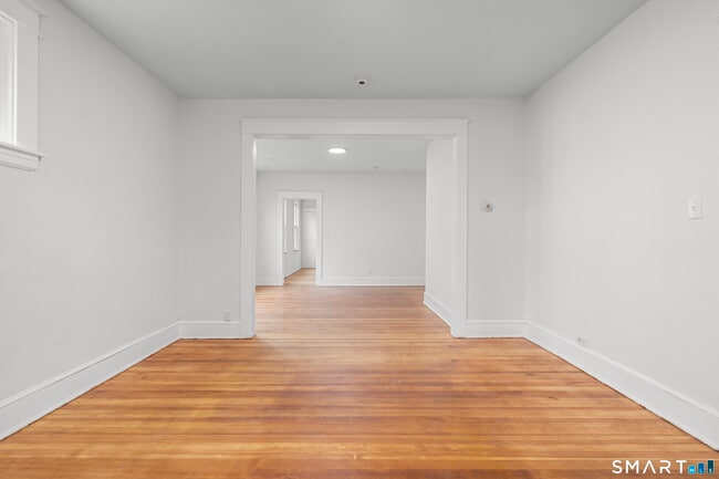 Building Photo - 37 Gridley St
