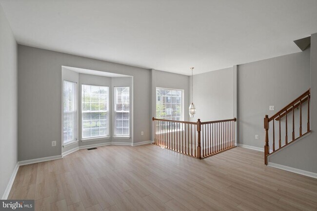 Building Photo - 1026 Longview Ln
