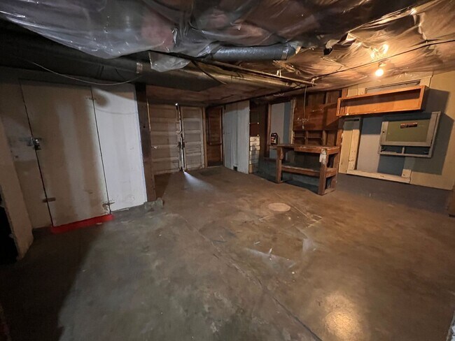 Building Photo - e2607