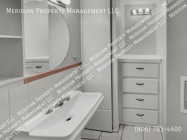 Building Photo - 2107 35th St