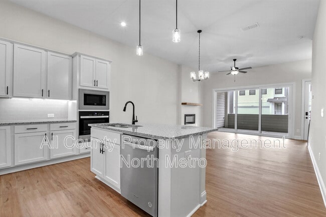 Building Photo - 718 Stickley Oak Way