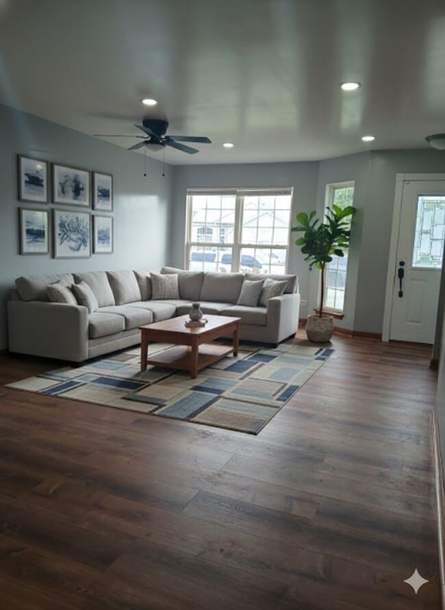 Building Photo - 2076 Longwood Ct