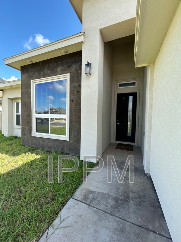 Building Photo - 7413 Hana Dr