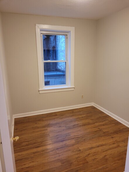 Building Photo - 169 Endicott St