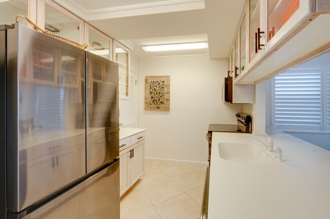 Building Photo - 97652 Overseas Hwy