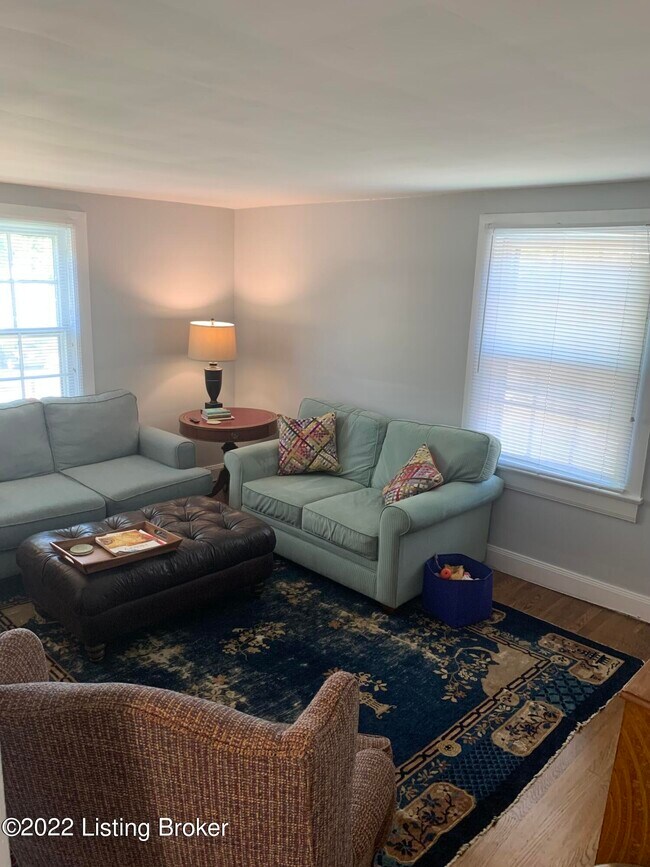 Building Photo - 501 Wallace Ave