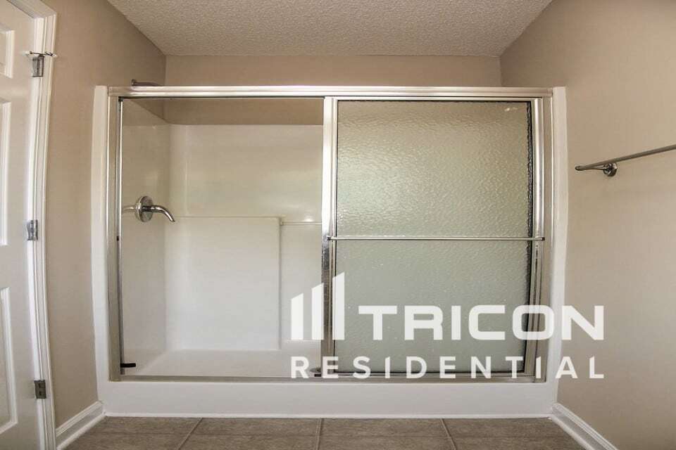 Building Photo - 1693 Bismarck Cir