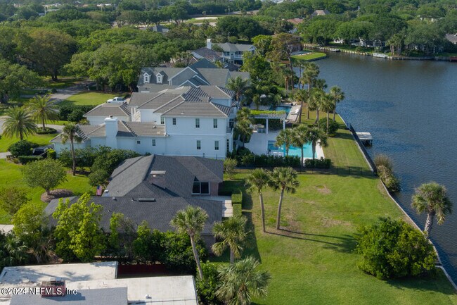 Building Photo - 185 San Juan Dr