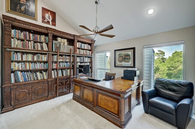 Building Photo - 4732 Post Oak Timber Dr