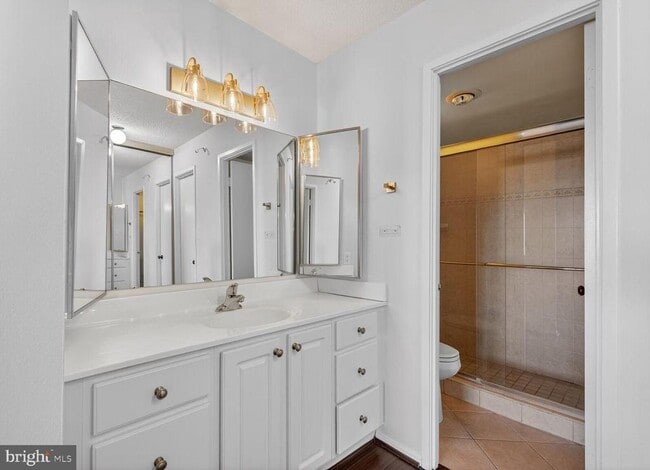 Building Photo - 307 Yoakum Pkwy